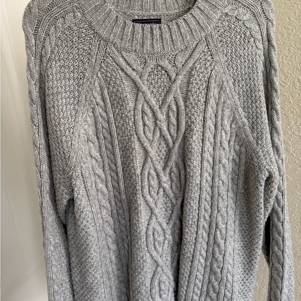 Abercrombie Gray Cable Knit Sweater